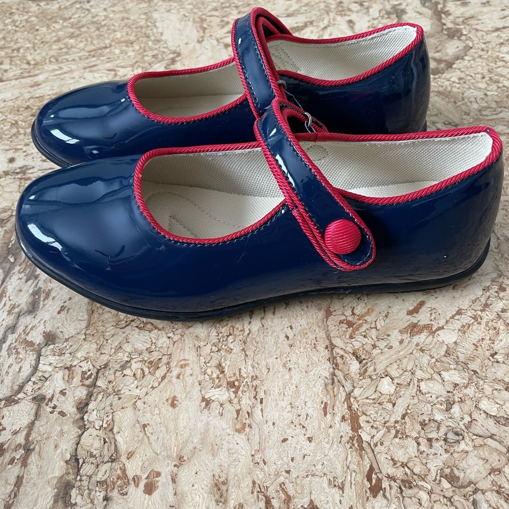 New in box. Navy patent Mary-Jane kids shoes. Size 3.